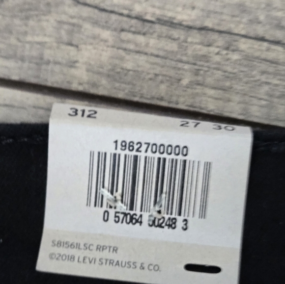 Levi's 312 Shaping Slim Mid Rise Tummy Slimming Women's Black Jeans Size 27 New - Picture 8 of 13
